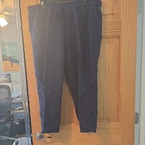 Navy Blue Linen Capri